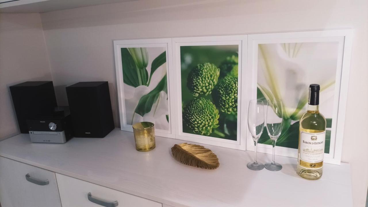 Apartament Green No 21 Przy Sienkiewicza, Rynek, Centrum, Parking, Pkp, Pks キェルツェ エクステリア 写真